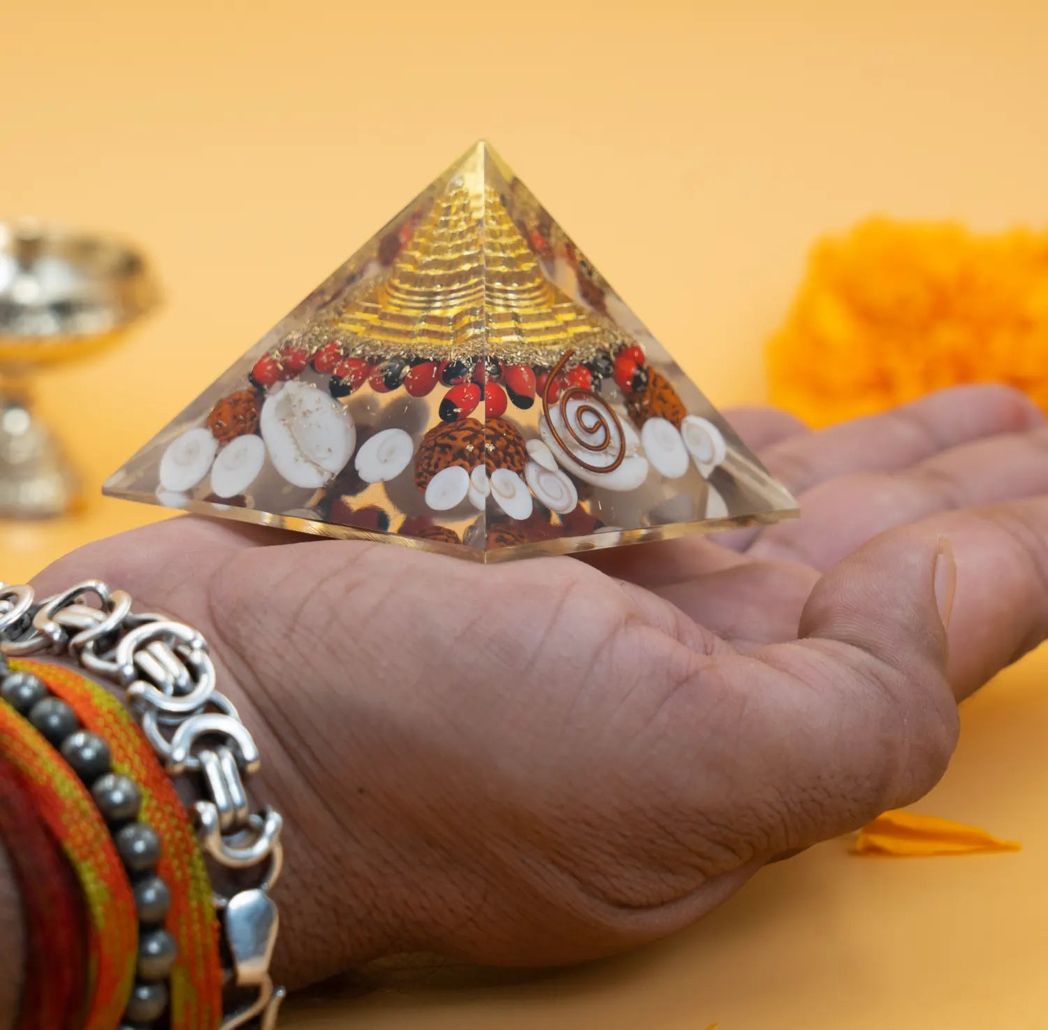 Shree Yantra Gomati Chakra White Kauri Ratti Seeds